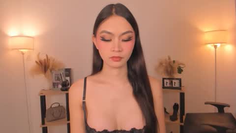 MIRA GREYSON online show from February 24, 1:20 pm