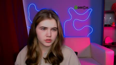 arielmell online show from February 25, 11:09 am