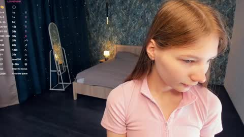 Ariel online show from April 11, 6:51 am