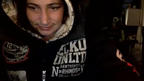 Snapshot of arielwyld chatting on November 10, 7:13 pm ariel colin when hes here online show from November 10, 7:13 pm