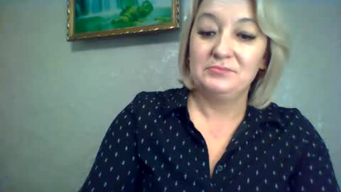 ArielXLoveresss online show from November 12, 8:37 am
