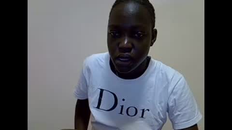 Snapshot of aries_eve chatting on January 18, 4:48 am aries_eve online show from January 18, 4:48 am