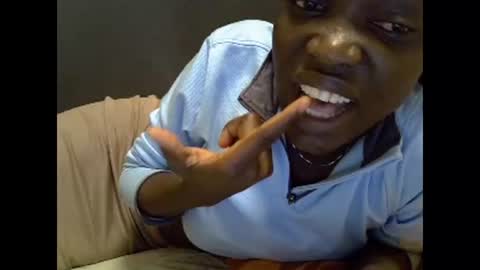 Snapshot of aries_eve chatting on February 20, 10:26 pm aries_eve online show from February 20, 10:26 pm