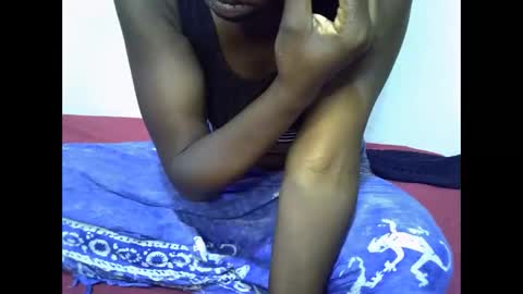 Snapshot of aries_eve chatting on October 7, 6:32 am aries_eve online show from October 7, 6:32 am