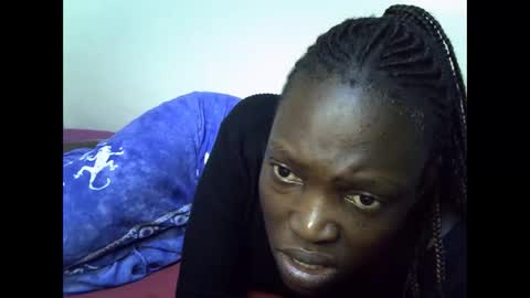 Snapshot of aries_eve chatting on October 11, 11:20 am aries_eve online show from October 11, 11:20 am