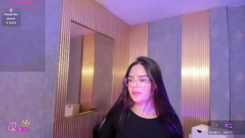 Snapshot of ariiaa_tay1 chatting on June 13, 11:41 am ariiaa_tay1 online show from June 13, 11:41 am
