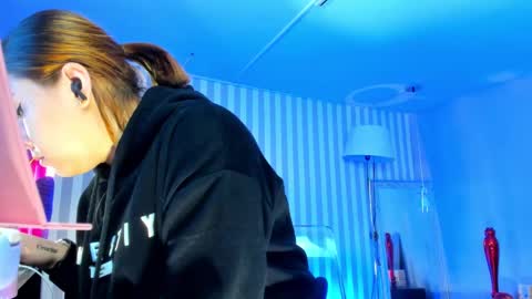  Arianna  online show from January 27, 2:35 pm