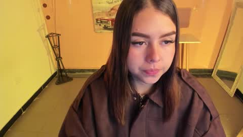  Arianna  online show from November 29, 1:25 pm