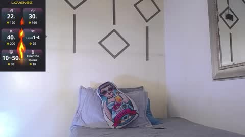 Snapshot of ariies13 chatting on October 16, 7:15 pm Ariies13 online show from October 16, 7:15 pm