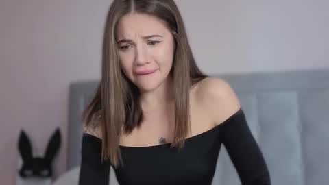 arimilas online show from September 23, 8:17 am