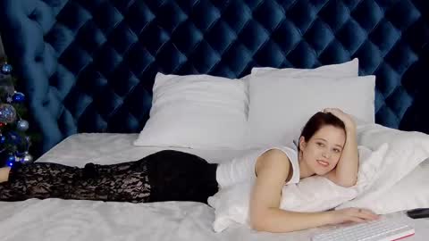 ArinaArnold online show from December 19, 7:18 am