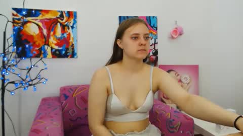 arinabelle online show from May 19, 11:49 am