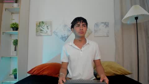 Snapshot of arion_sherwind chatting on November 8, 11:14 pm Arion online show from November 8, 11:14 pm