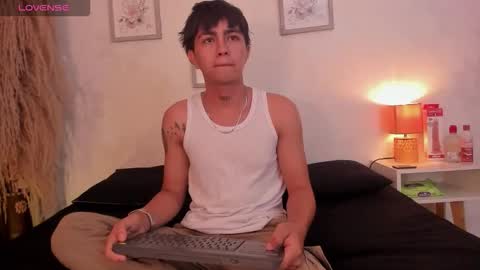 Snapshot of arion_sherwind chatting on November 11, 8:53 pm Arion online show from November 11, 8:53 pm