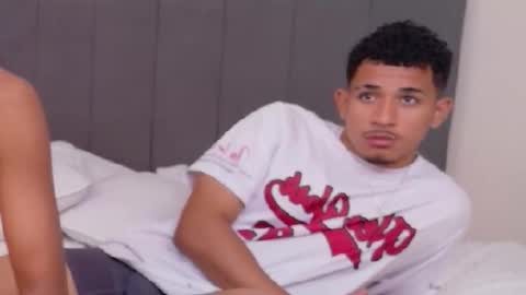 Snapshot of aris_emma chatting on November 8, 8:40 pm Aris Emma online show from November 8, 8:40 pm