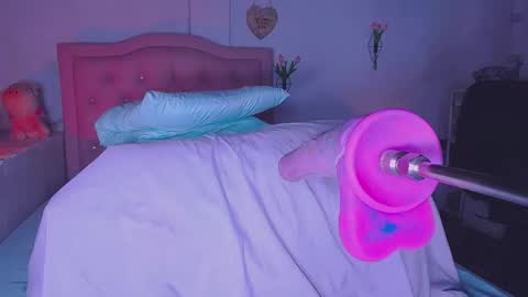 ArisSPEED UP MY FUCK MACHINE AND MAKE ME CUM online show from April 17, 4:26 am