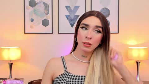   Nice to meet you  thumb up me please its important I  LOOK MY BIO DOWN online show from January 8, 11:30 pm