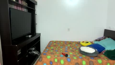 Snapshot of ariza1515 chatting on March 6, 11:03 am ariza1515 online show from March 6, 11:03 am