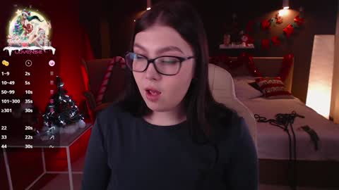 Snapshot of arizonaa_muse chatting on December 21, 12:27 pm Astrid online show from December 21, 12:27 pm