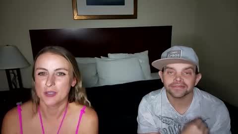 Snapshot of arky30 chatting on October 29, 3:09 am Nutter Butter online show from October 29, 3:09 am