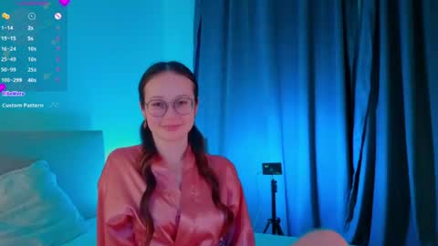 Bella3 online show from July 6, 8:22 pm