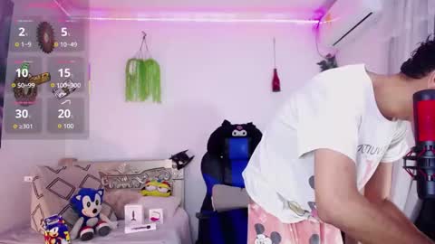 armond online show from April 17, 3:42 am