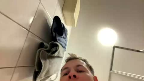 armyskater32 online show from July 19, 8:34 pm