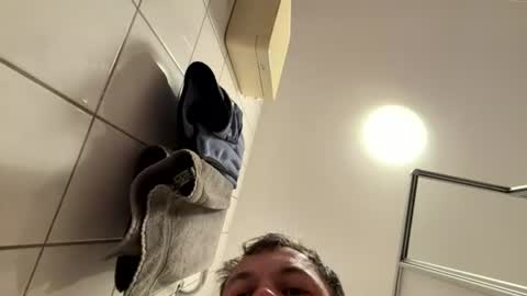 armyskater32 online show from July 22, 8:44 pm
