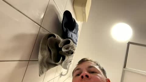 armyskater32 online show from July 23, 8:29 pm