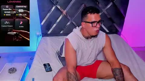 arnold sexy hot98 online show from September 15, 5:46 pm