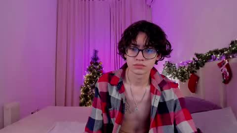 Arnold online show from December 25, 4:00 pm