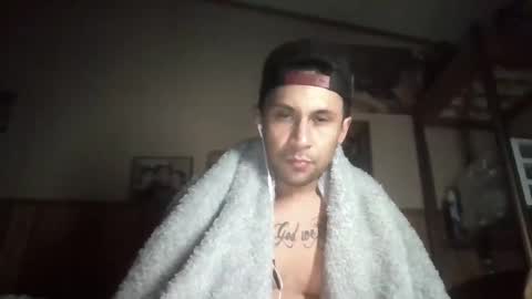 Snapshot of aroddriguezz2020 chatting on January 20, 1:00 pm aroddriguezz2020 online show from January 20, 1:00 pm