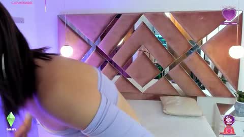 Aron cruz  online show from January 19, 1:48 pm