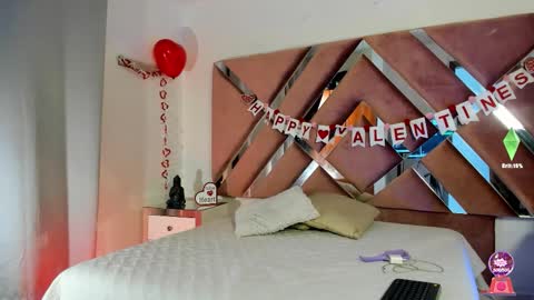 Aron cruz  online show from February 12, 12:55 pm