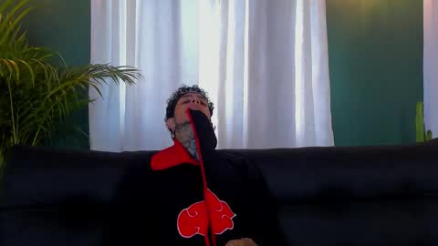 Snapshot of aron_ford chatting on October 31, 3:35 pm Aron ford online show from October 31, 3:35 pm