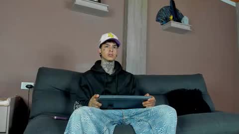 Aron ford online show from February 4, 2:28 am