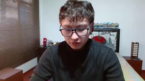 Snapshot of aron_miller18 chatting on January 22, 7:45 pm Aaron online show from January 22, 7:45 pm
