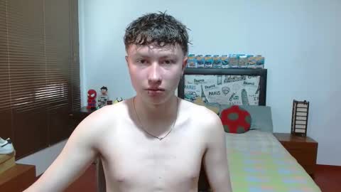 Snapshot of aron_miller18 chatting on January 29, 6:18 pm Aaron online show from January 29, 6:18 pm