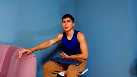 aron_pulse online show from March 10, 2:22 pm