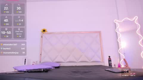 Snapshot of aron_tay chatting on December 27, 10:55 am your aron online show from December 27, 10:55 am