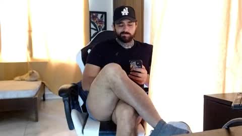 aronmiller online show from November 29, 3:15 pm