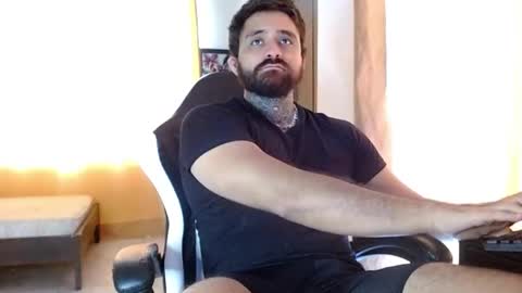 aronmiller online show from December 1, 2:55 pm