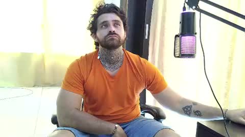 aronmiller online show from July 4, 2:34 pm