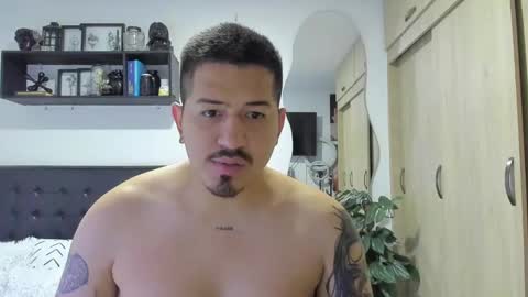 Snapshot of aronwilliams69 chatting on September 17, 11:50 pm ARON Independent model online show from September 17, 11:50 pm