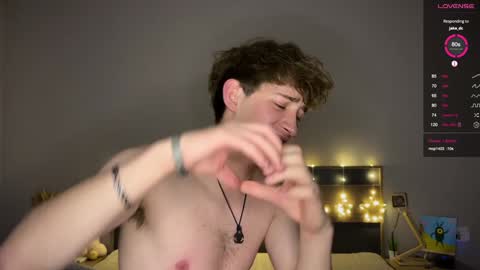 Snapshot of aronyou_win chatting on January 6, 6:41 pm Aron and Phil solo online show from January 6, 6:41 pm