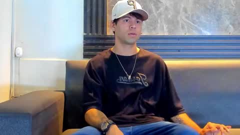 Aroon   online show from January 11, 8:03 pm