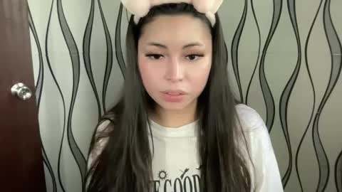 Snapshot of arousingkatets chatting on February 22, 7:01 am KATE MORE online show from February 22, 7:01 am