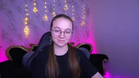 arrinawair online show from February 9, 8:40 am