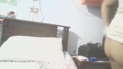 Snapshot of artemis951223 chatting on February 2, 4:11 pm Artemis online show from February 2, 4:11 pm