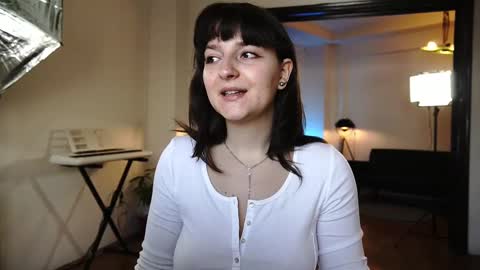 Sofia Caponi online show from March 10, 8:15 am